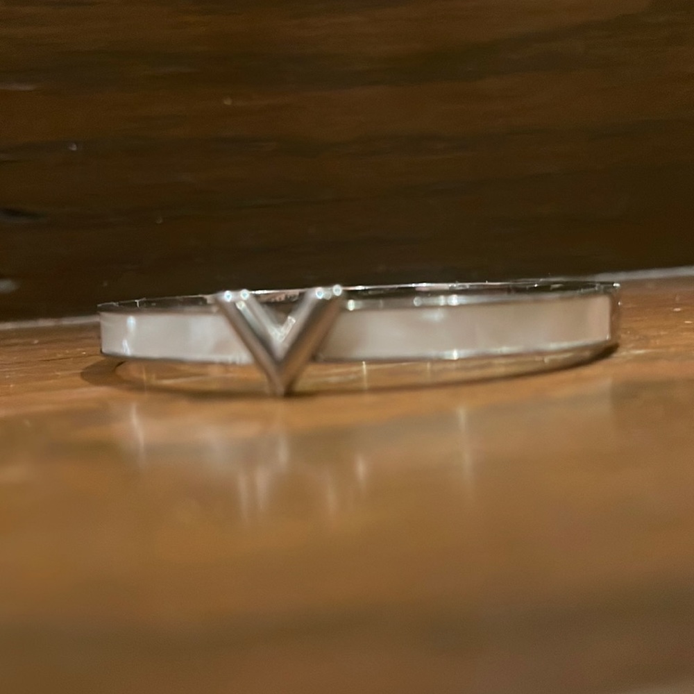 White Gold Plate bracelet